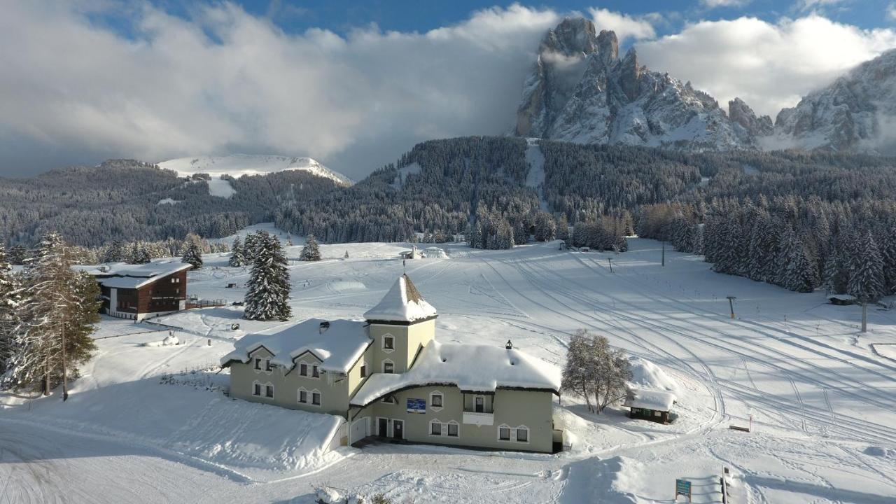 Villa Pana Santa Cristina Val Gardena Exteriör bild